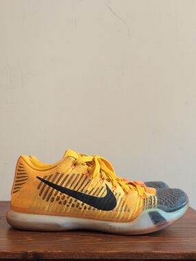 Nike Kobe 10 Elite Low Rivalry Sz 9.5